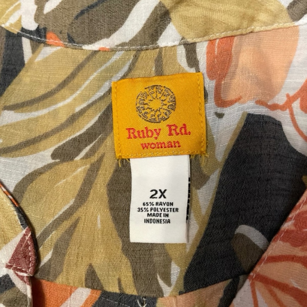 Ruby Rd. Top - Picture 3 of 3